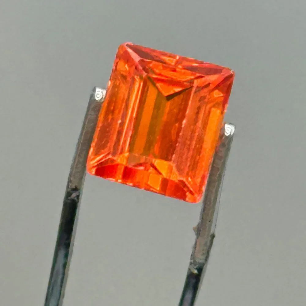 Orange Sapphire - Picture 9 of 14
